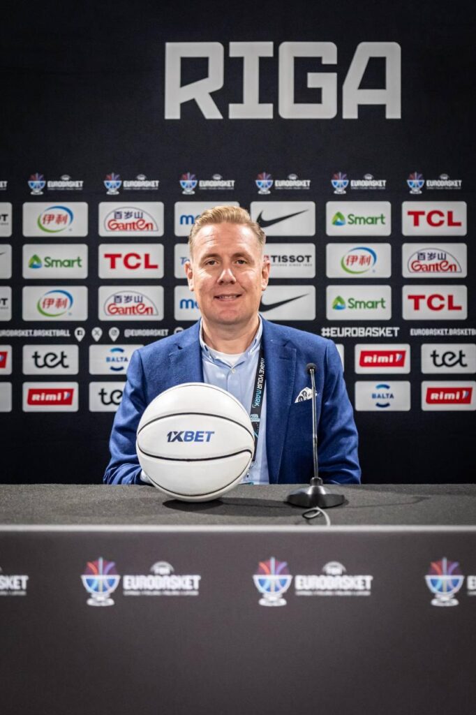 1xbet strategic advisor simon westbury