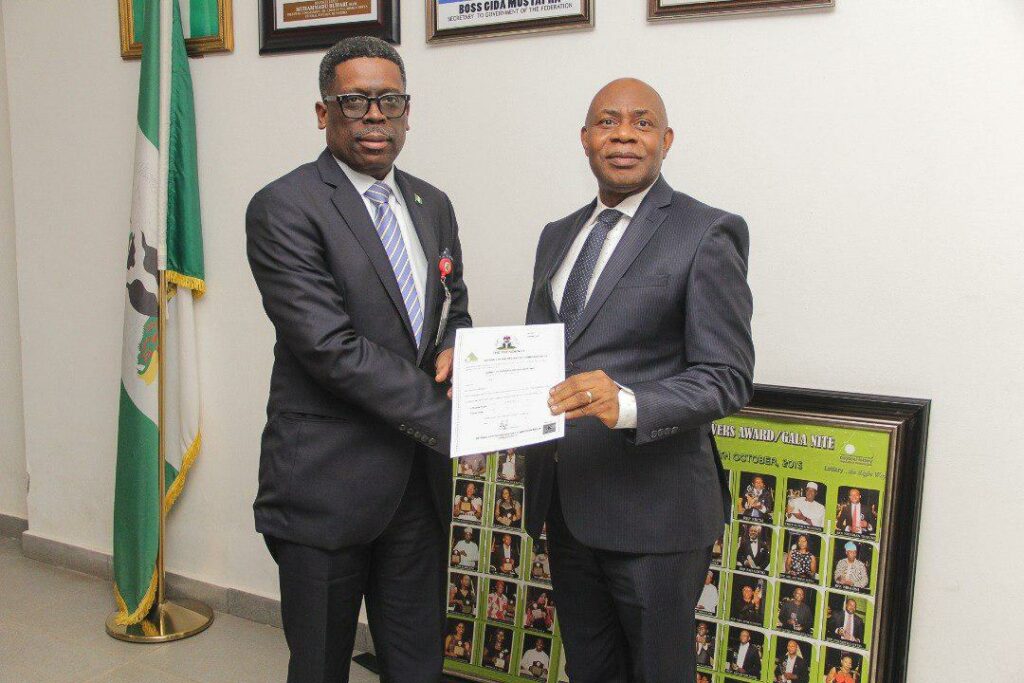 L R Mr Lanre Gbajabiamila Director General Nlrc With Dr. Oluwafemi Babalola Md Ceo Beaufortbet 1xbet In Nigeria