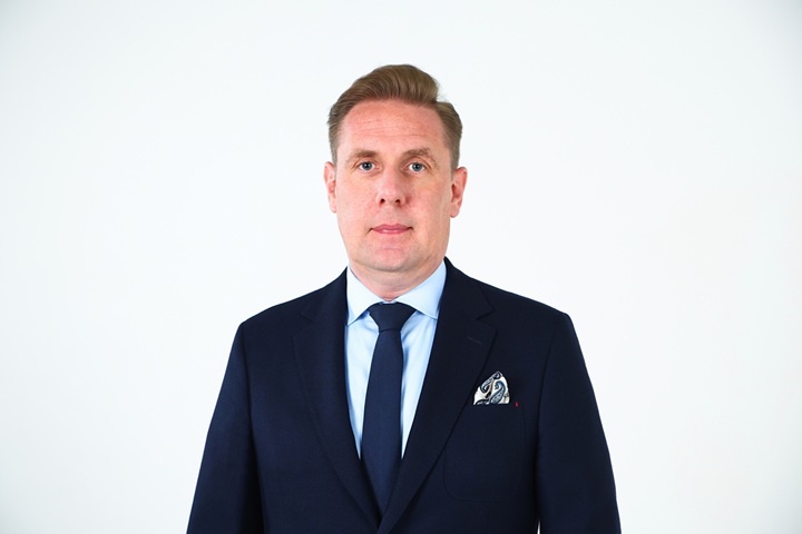 simon westbury chairperson 1xcare june 2026